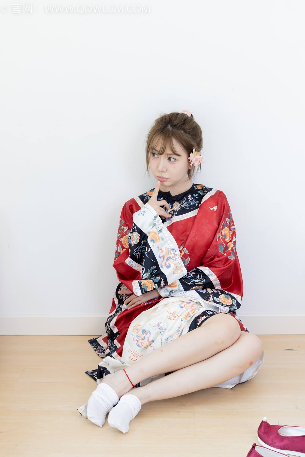 图片[87]-物恋传媒 NO.2429 小曦-汉服、布鞋、足袋、白棉袜[157P] – 速更版-美库