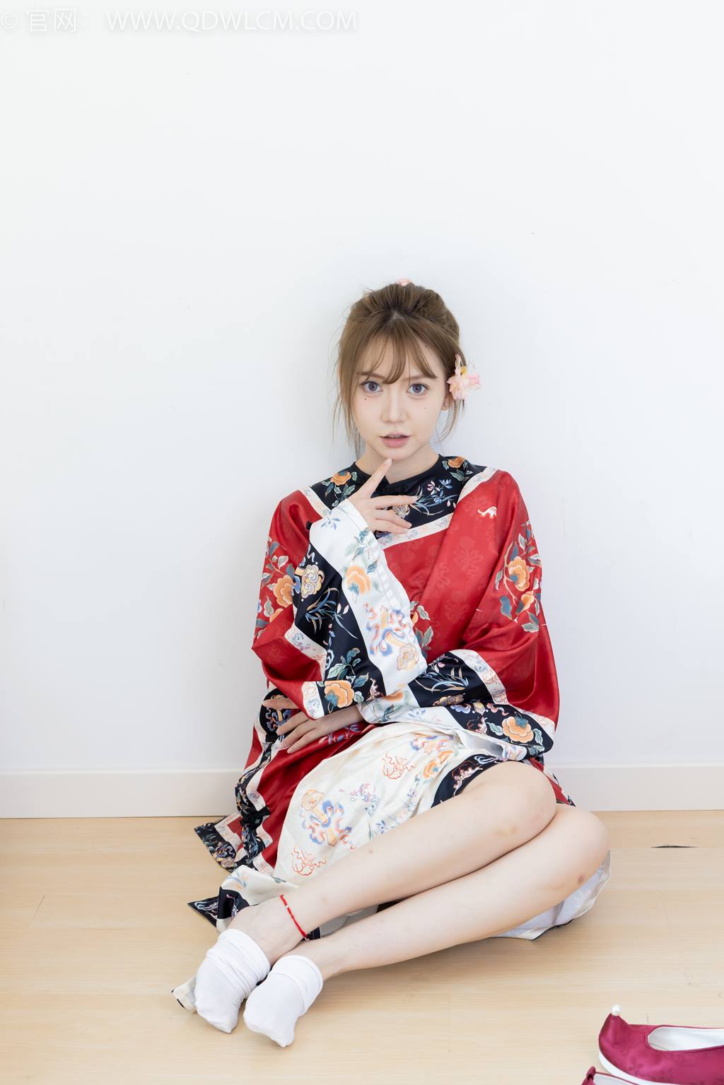 图片[97]-物恋传媒 NO.2429 小曦-汉服、布鞋、足袋、白棉袜[157P] – 速更版-美库