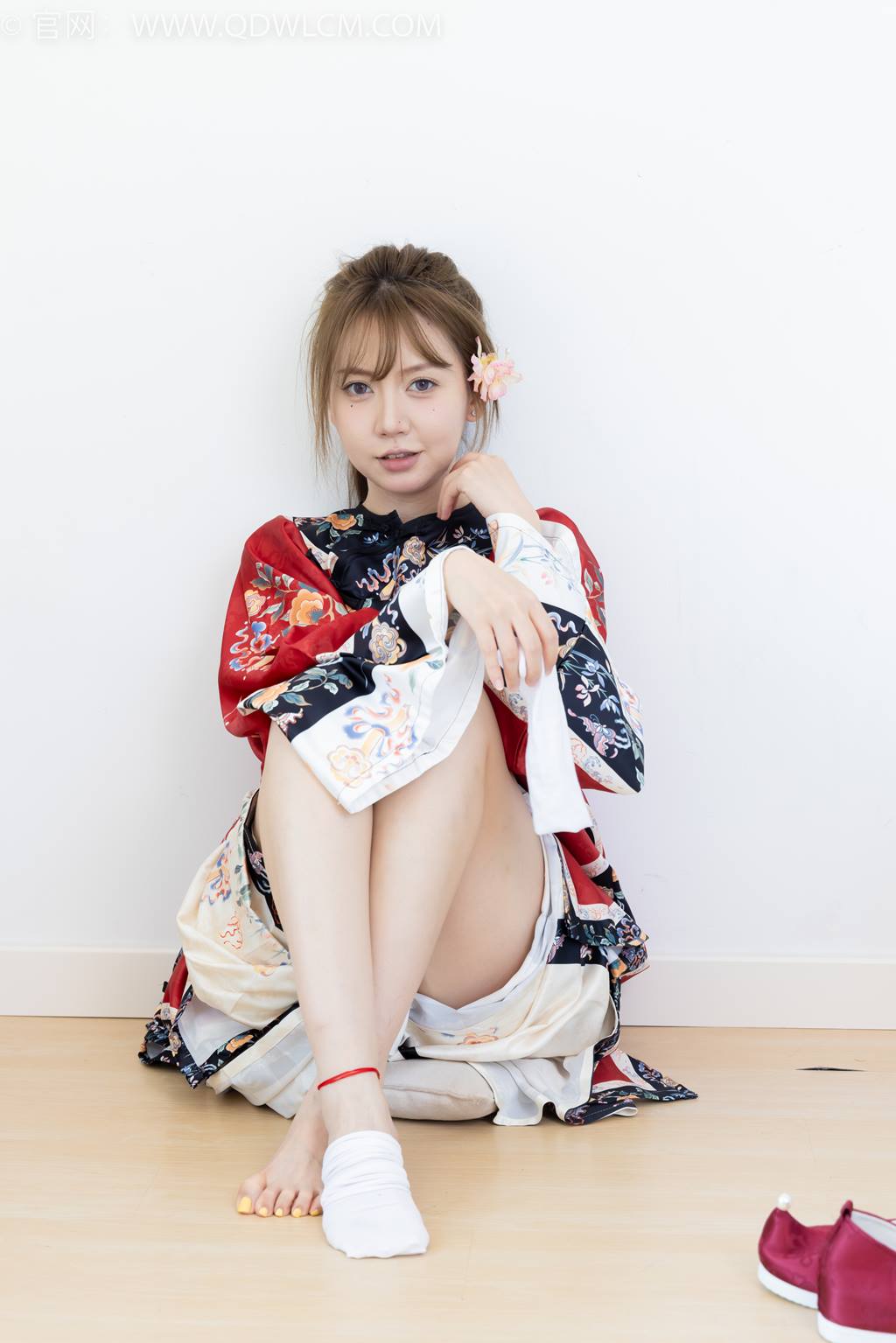 图片[99]-物恋传媒 NO.2429 小曦-汉服、布鞋、足袋、白棉袜[157P] – 速更版-美库