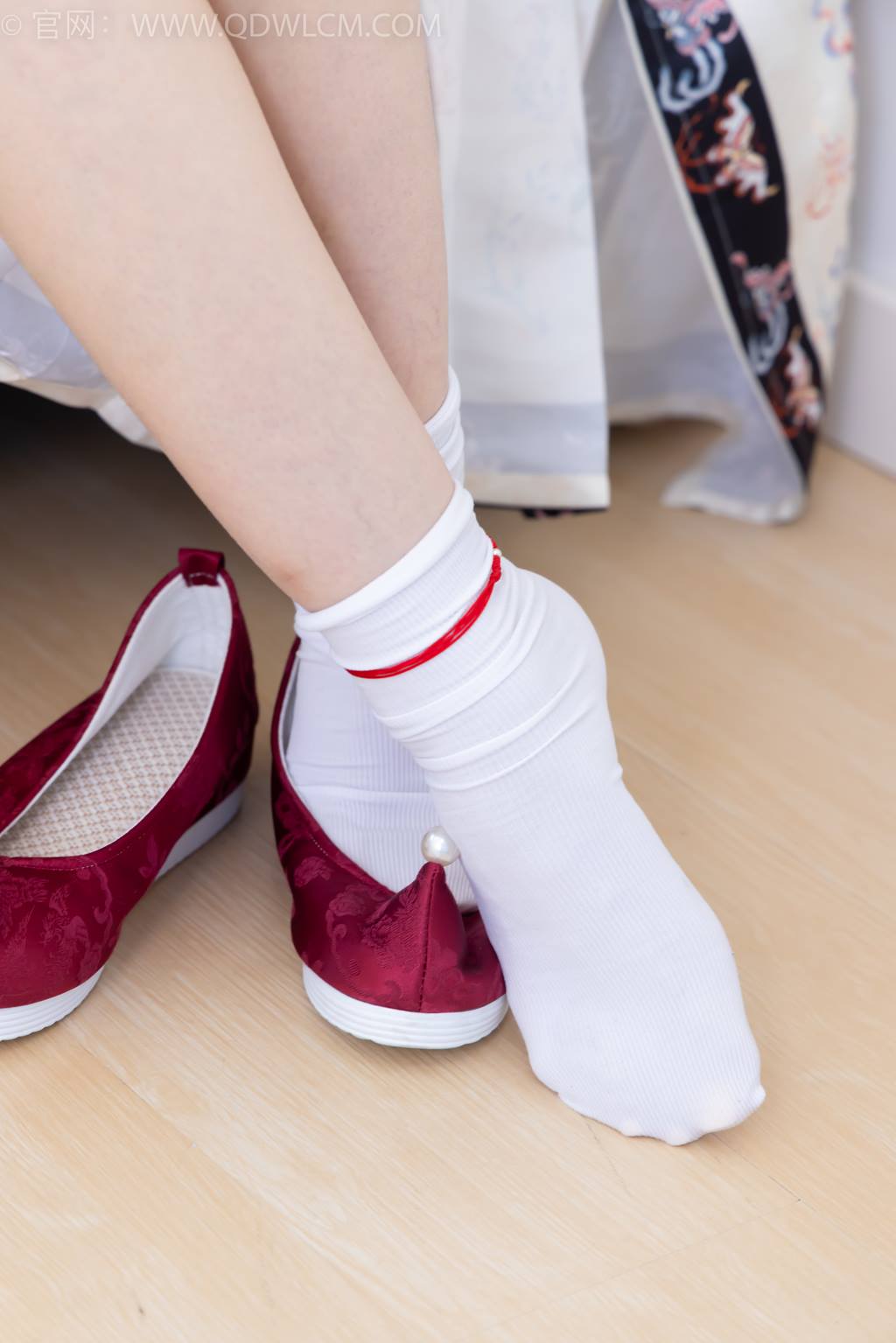 图片[123]-物恋传媒 NO.2429 小曦-汉服、布鞋、足袋、白棉袜[157P] – 速更版-美库