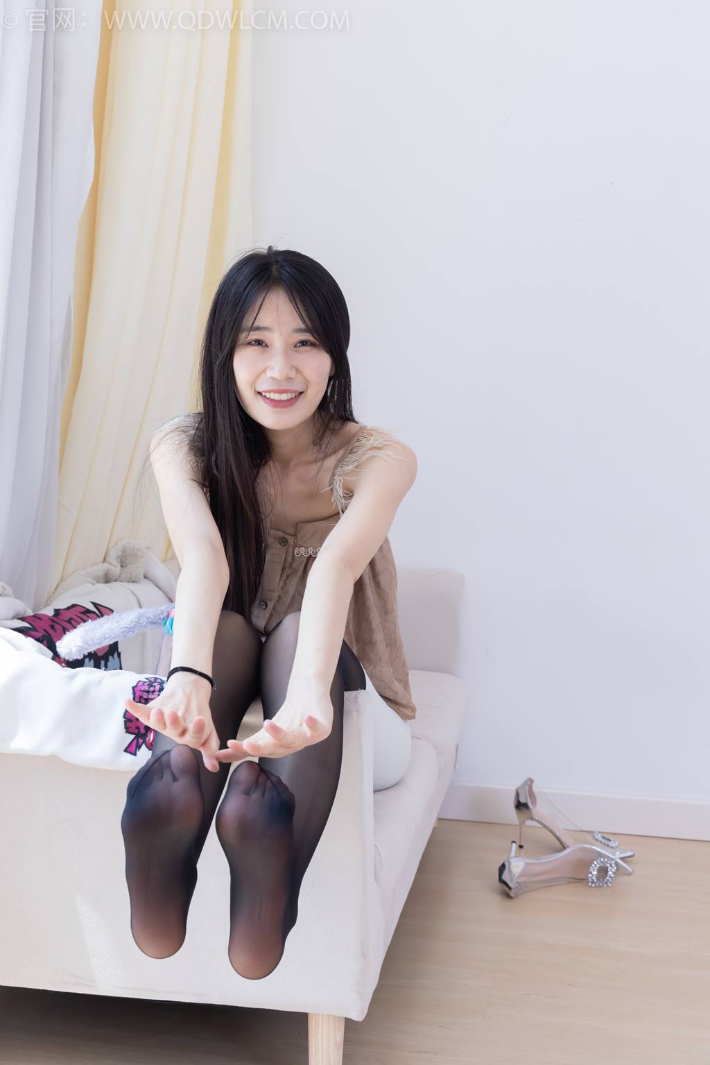 图片[22]-物恋传媒 NO.2430 菜菜-高跟鞋、薄黑丝[145P] – 速更版-美库