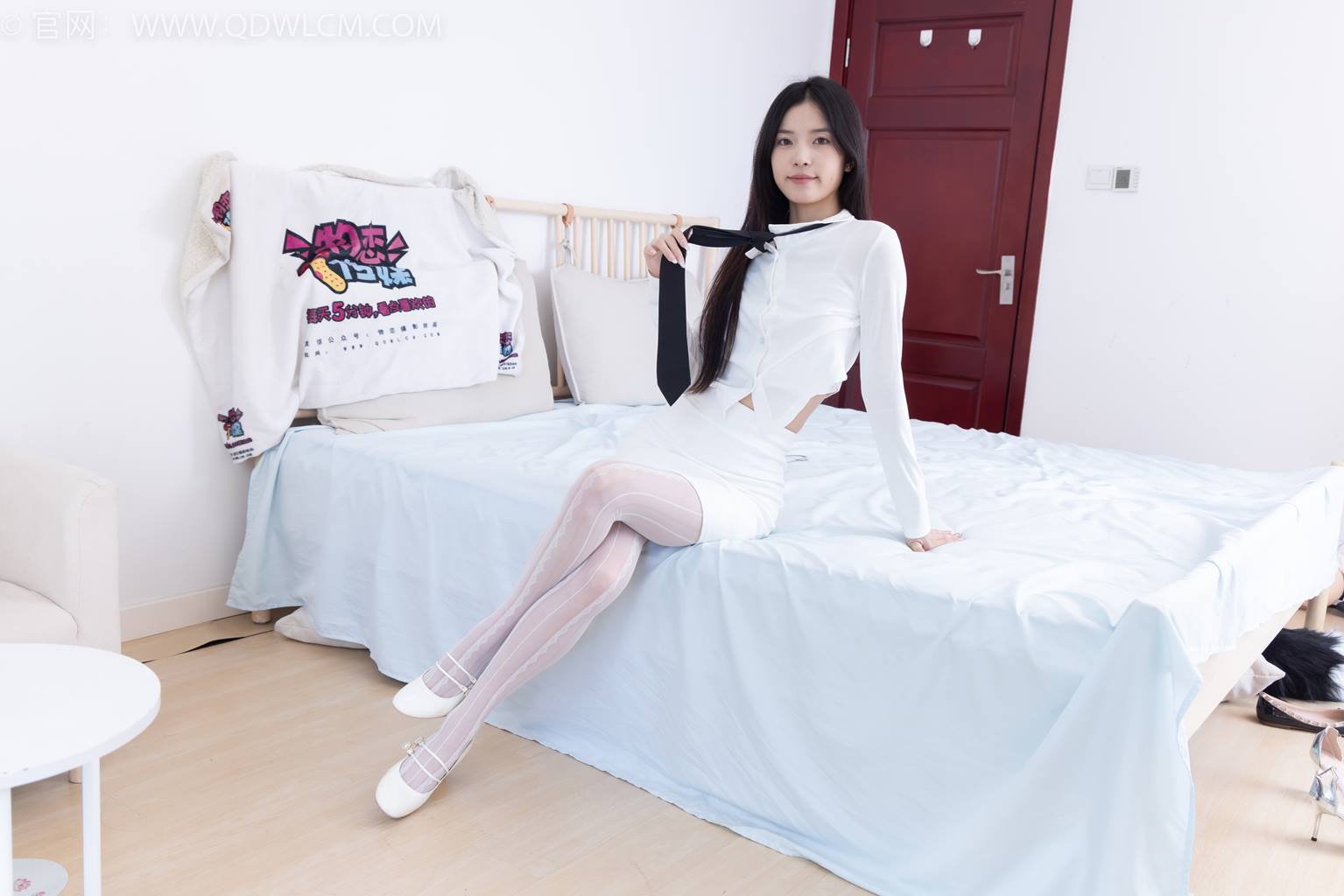 图片[10]-物恋传媒 NO.2431 茯苓-两双高跟鞋、两双丝[140P] – 速更版-美库