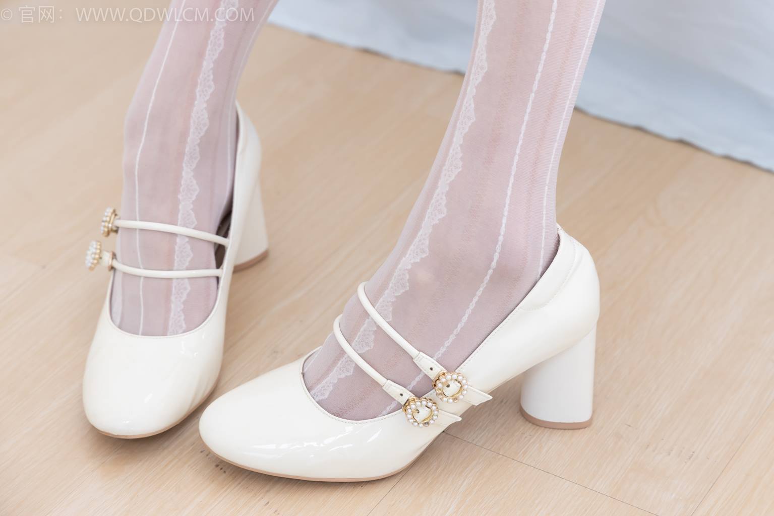 图片[13]-物恋传媒 NO.2431 茯苓-两双高跟鞋、两双丝[140P] – 速更版-美库