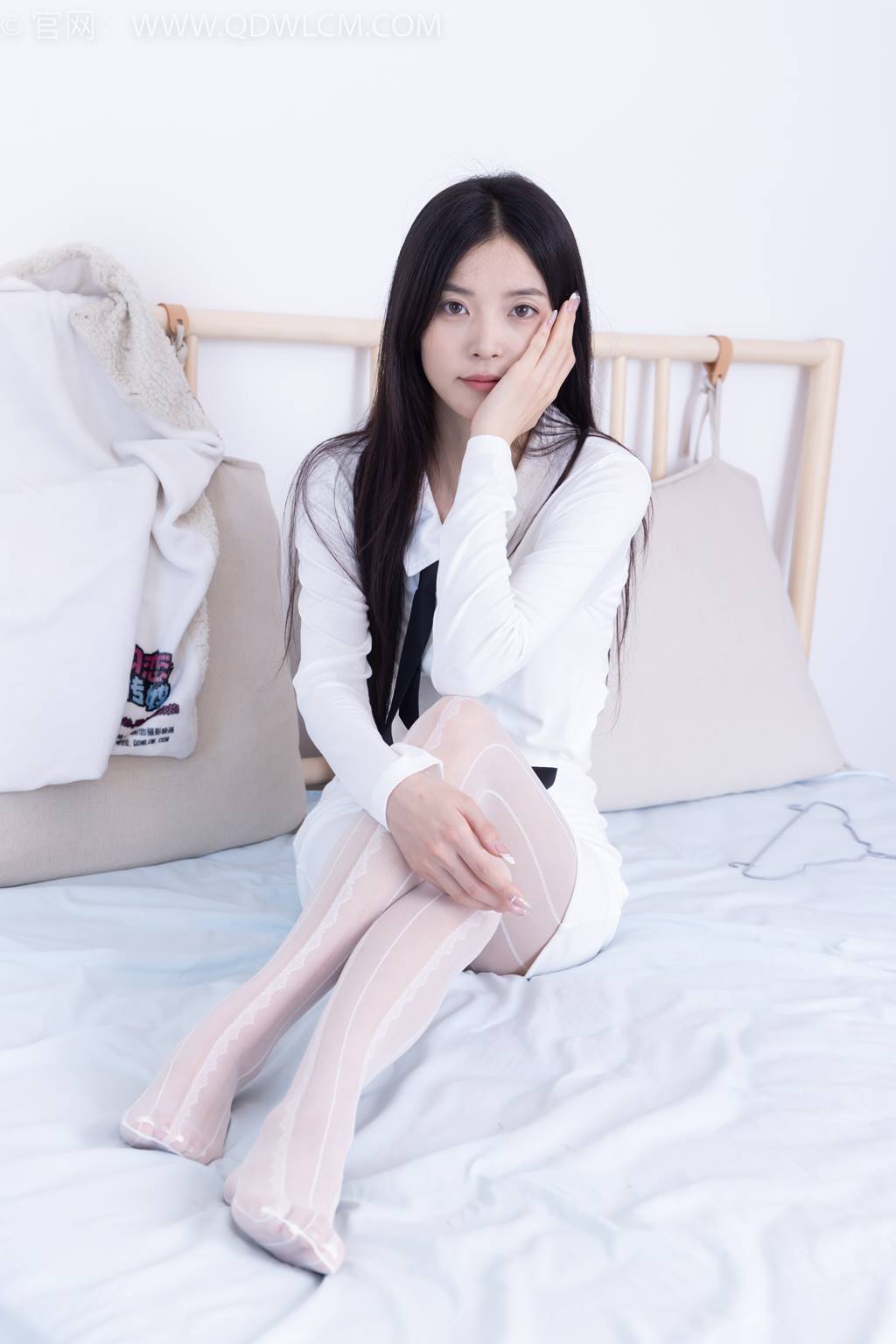 图片[36]-物恋传媒 NO.2431 茯苓-两双高跟鞋、两双丝[140P] – 速更版-美库