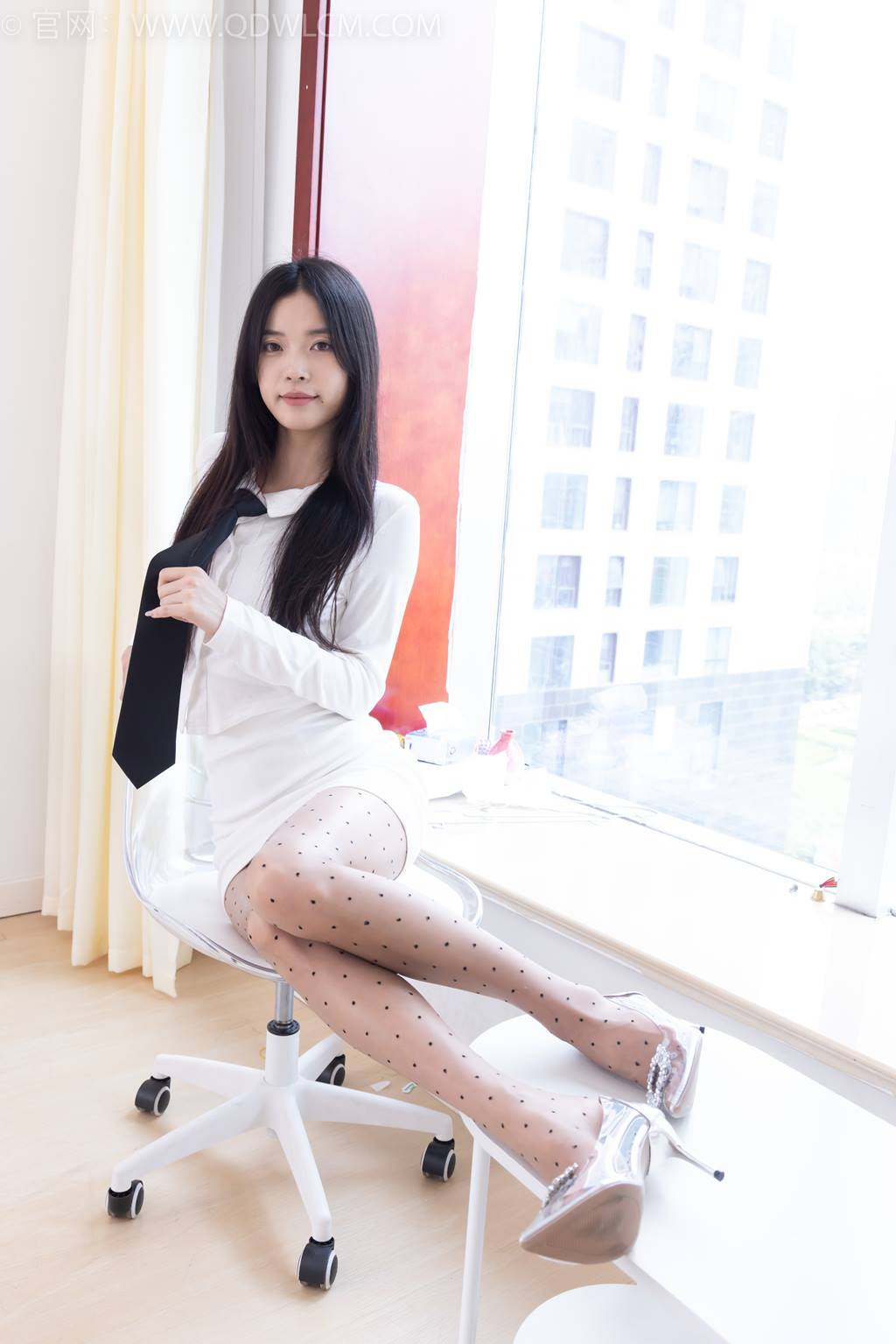 图片[90]-物恋传媒 NO.2431 茯苓-两双高跟鞋、两双丝[140P] – 速更版-美库