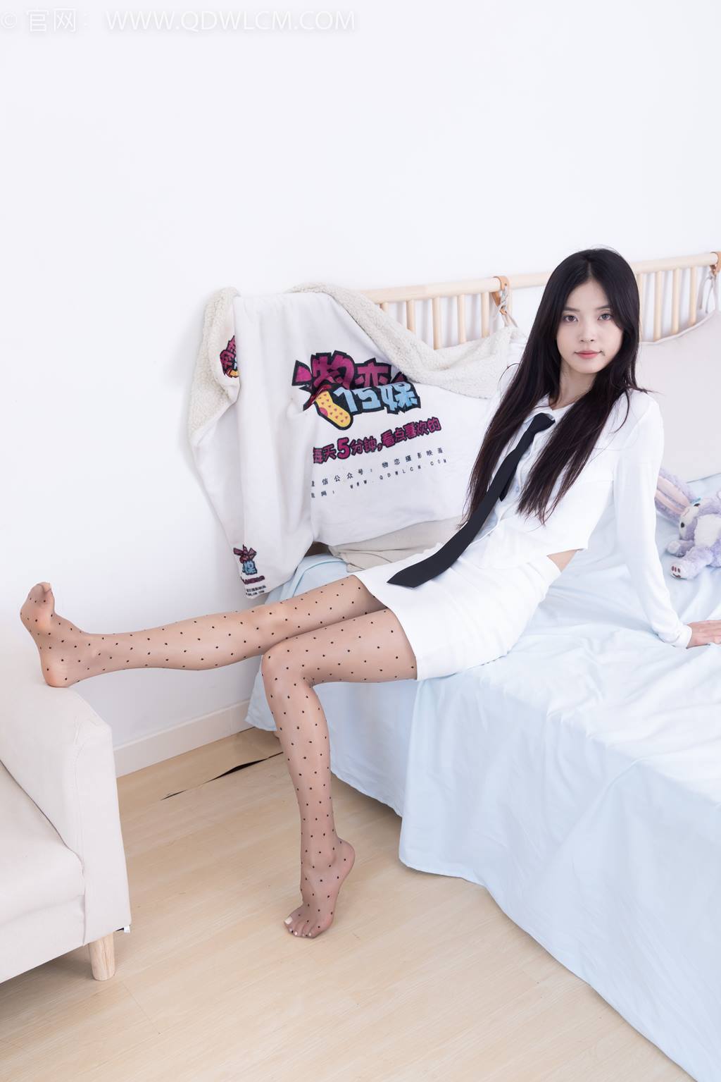 图片[132]-物恋传媒 NO.2431 茯苓-两双高跟鞋、两双丝[140P] – 速更版-美库