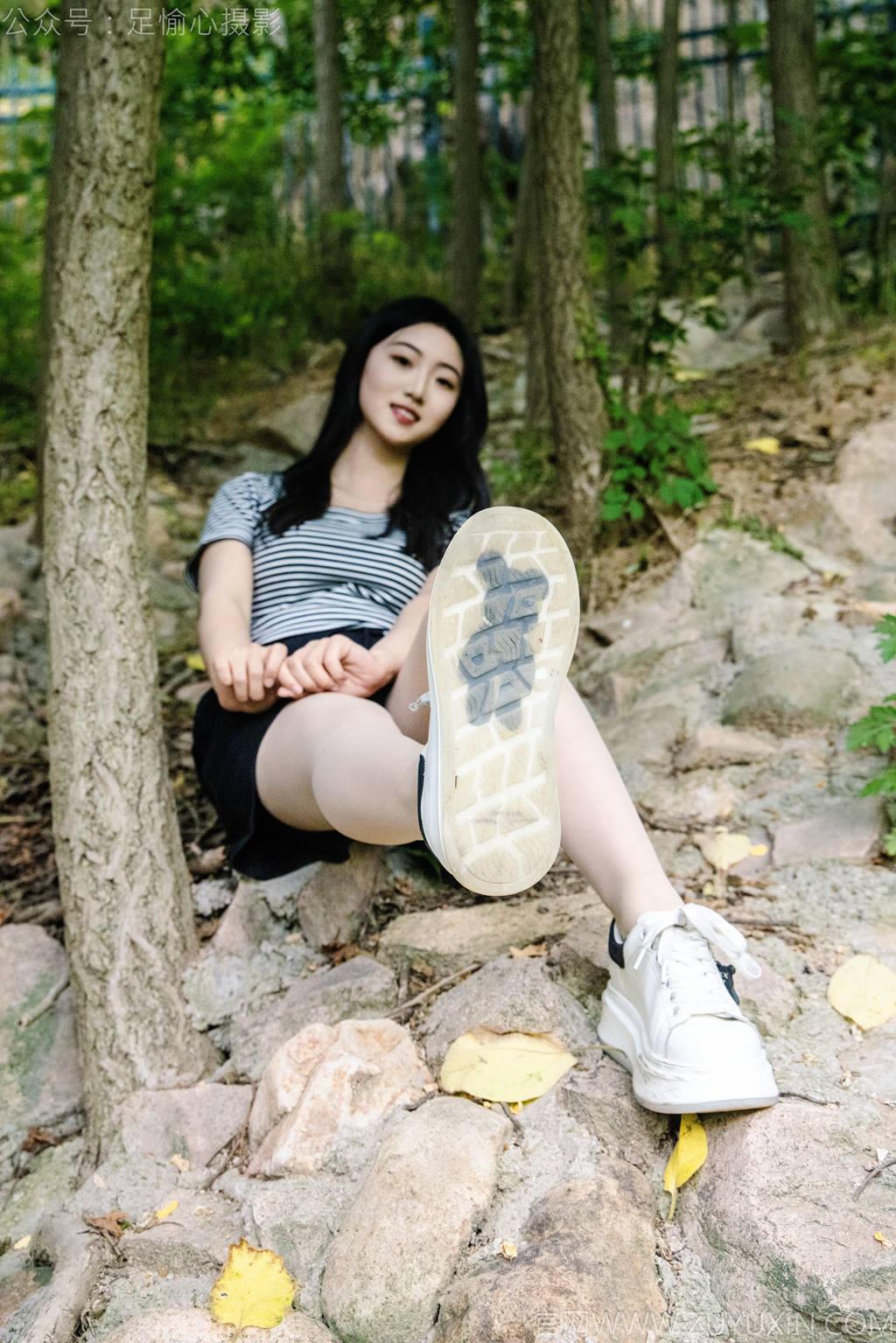 图片[24]-足愉心 NO.040 雅楠（搭配：体操服、白色短裙、白色棉袜、运动鞋）[80P] – 速更版-美库