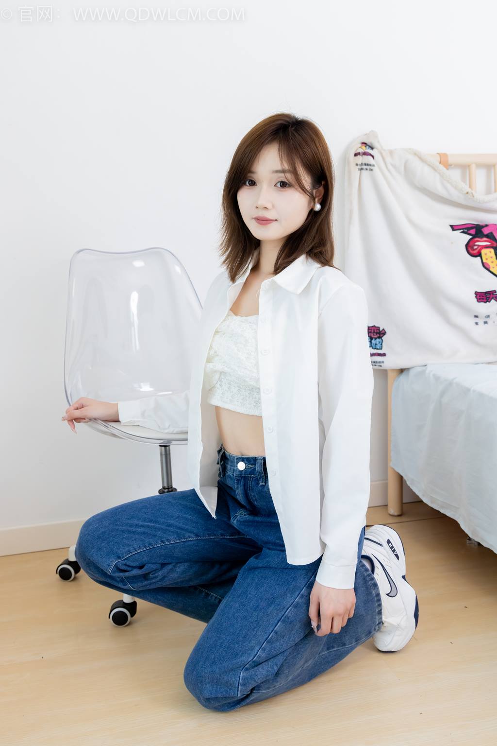 图片[11]-物恋传媒 NO.2432 橙子-运动鞋、白棉袜、裸足[130P] – 速更版-美库