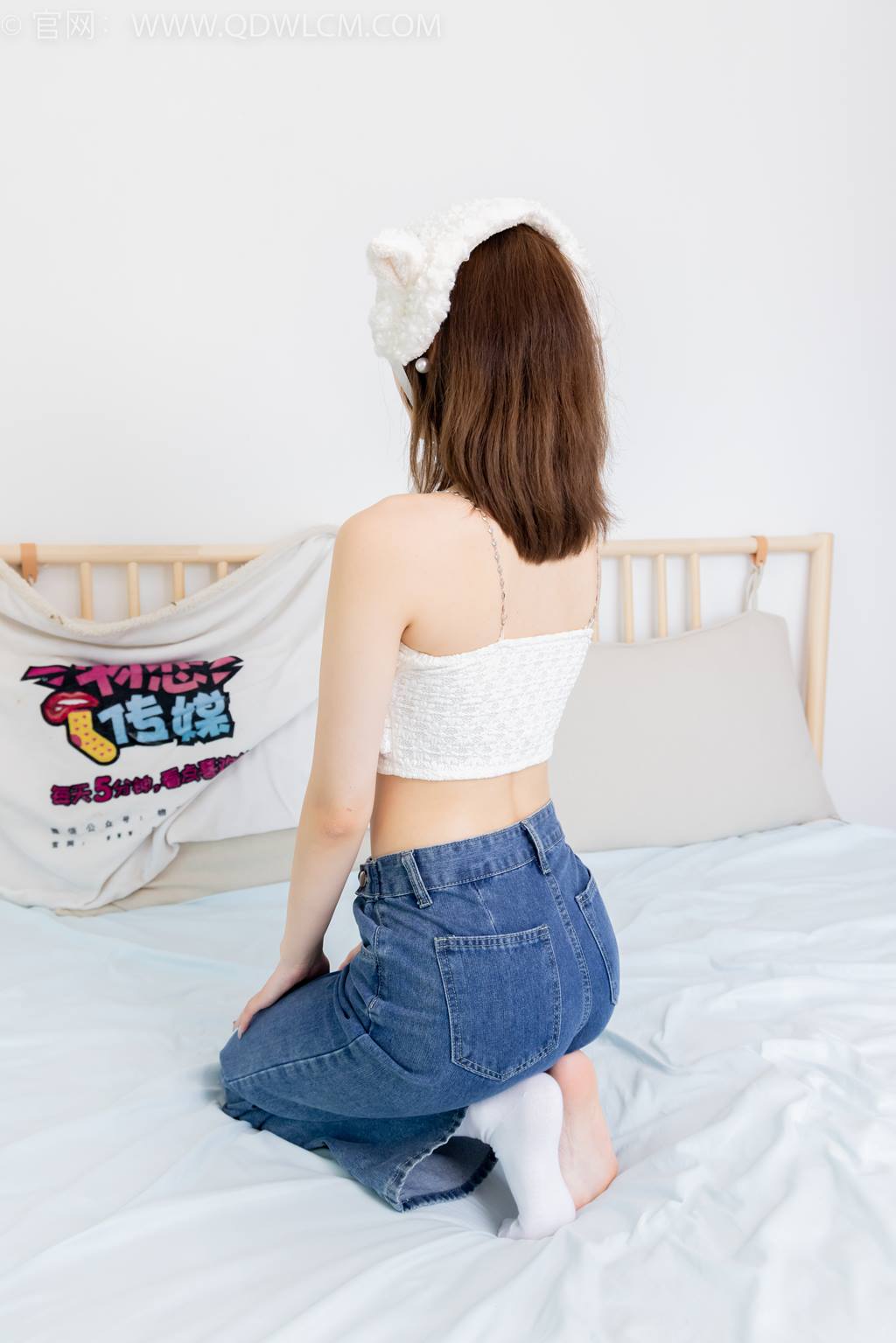 图片[45]-物恋传媒 NO.2432 橙子-运动鞋、白棉袜、裸足[130P] – 速更版-美库