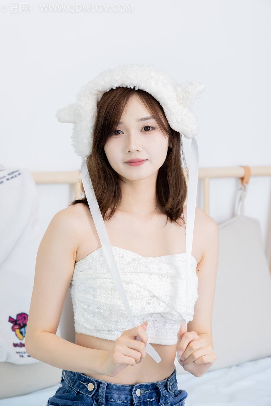 图片[52]-物恋传媒 NO.2432 橙子-运动鞋、白棉袜、裸足[130P] – 速更版-美库