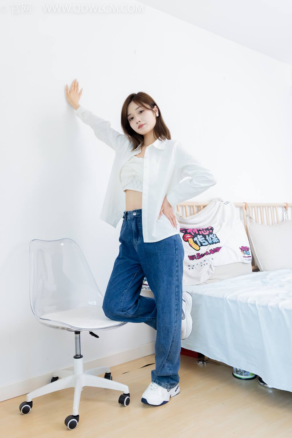 图片[80]-物恋传媒 NO.2432 橙子-运动鞋、白棉袜、裸足[130P] – 速更版-美库