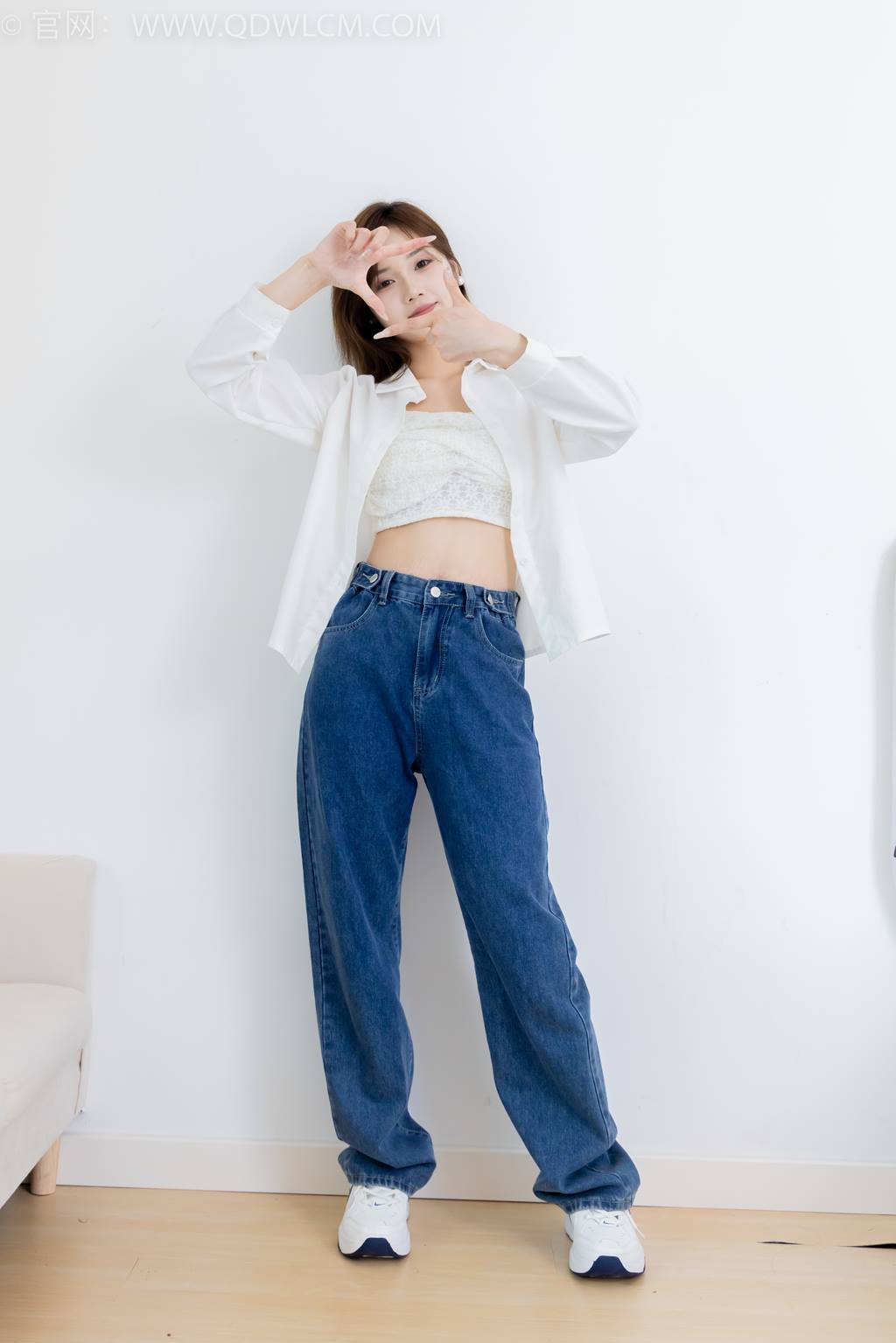 图片[105]-物恋传媒 NO.2432 橙子-运动鞋、白棉袜、裸足[130P] – 速更版-美库