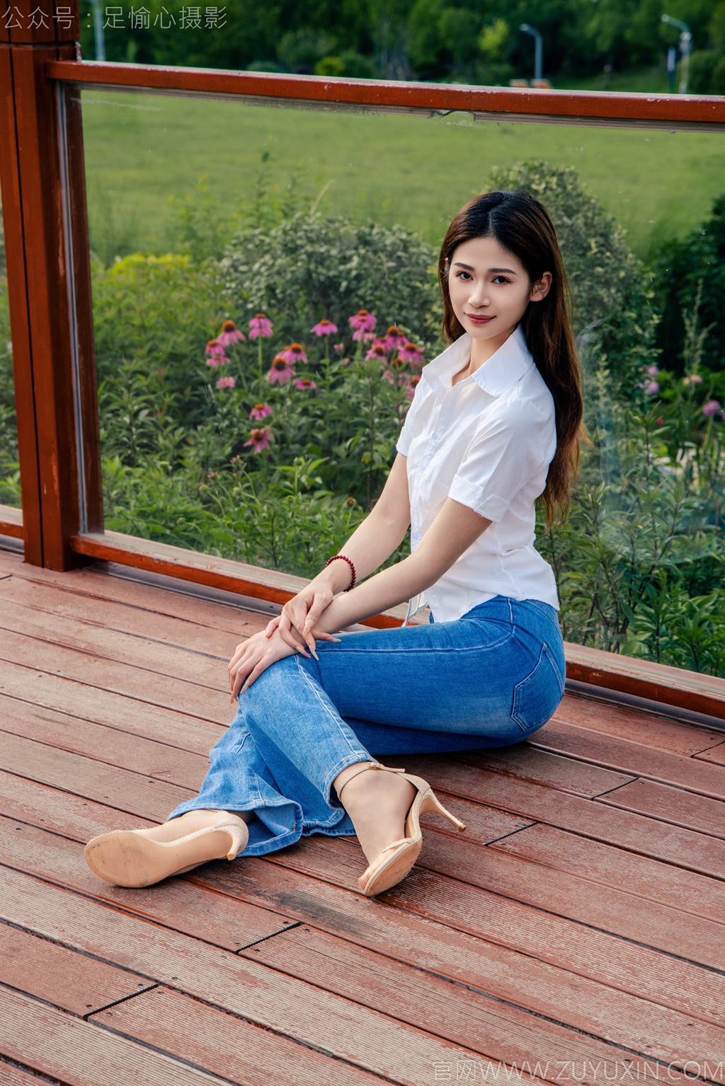 图片[10]-足愉心 NO.048 沐晴（搭配：白衬衣、牛仔长裤、肉色丝袜、浅色高跟鞋）[80P] – 速更版-美库