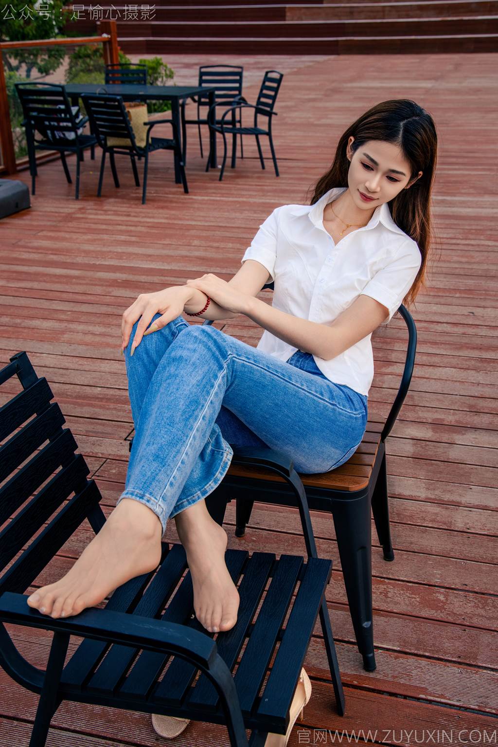图片[31]-足愉心 NO.048 沐晴（搭配：白衬衣、牛仔长裤、肉色丝袜、浅色高跟鞋）[80P] – 速更版-美库