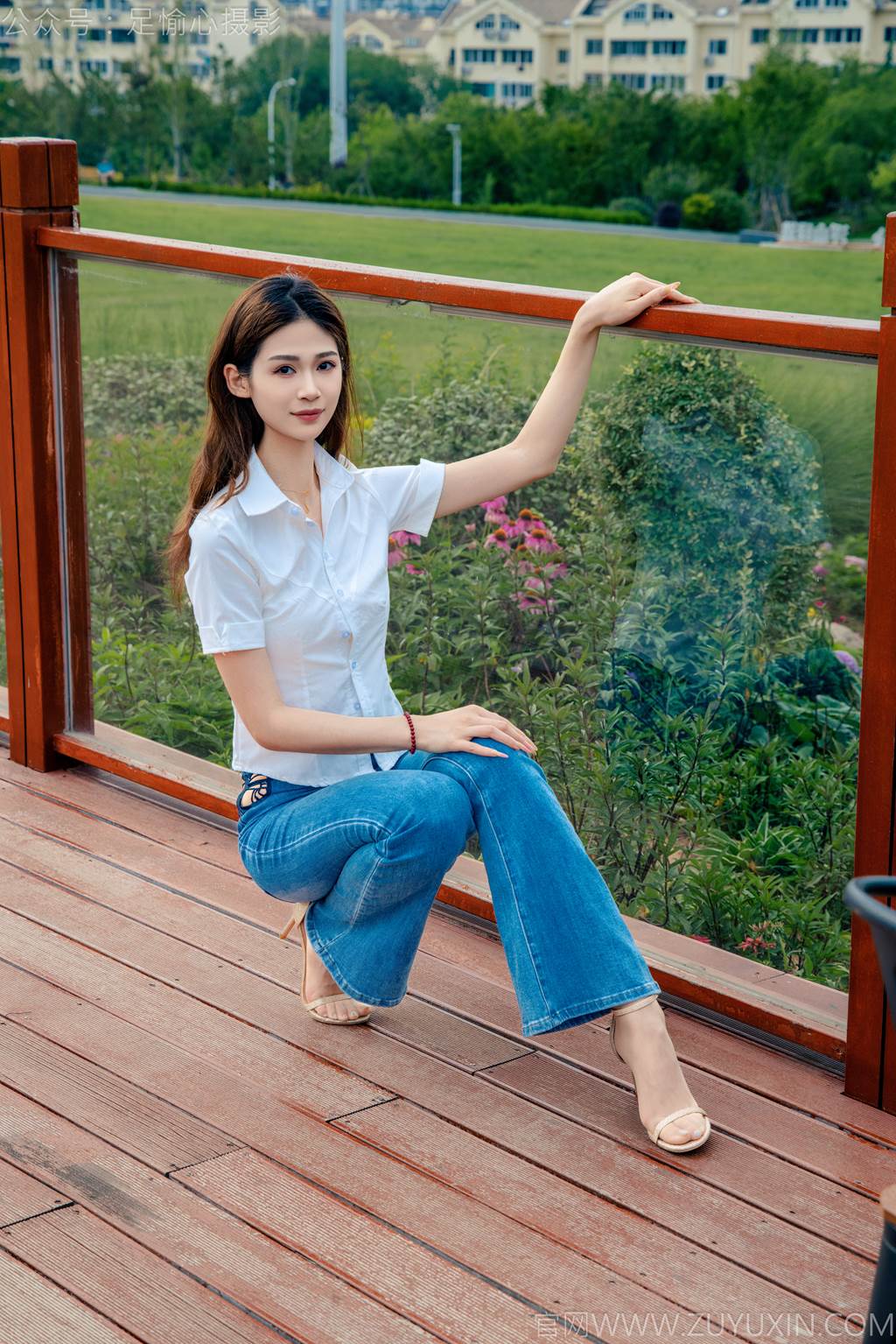 图片[75]-足愉心 NO.048 沐晴（搭配：白衬衣、牛仔长裤、肉色丝袜、浅色高跟鞋）[80P] – 速更版-美库