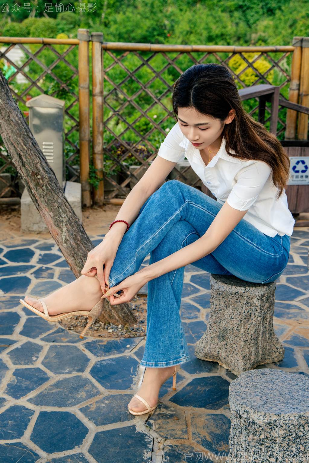 图片[76]-足愉心 NO.048 沐晴（搭配：白衬衣、牛仔长裤、肉色丝袜、浅色高跟鞋）[80P] – 速更版-美库