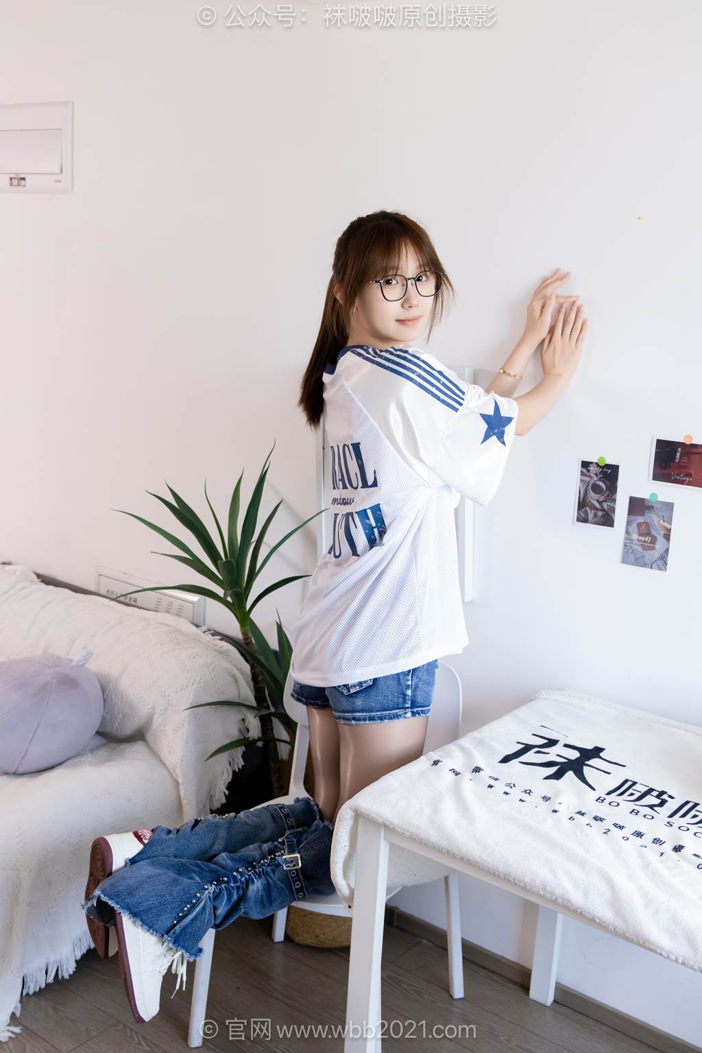 图片[18]-[BoBoSocks袜啵啵]NO.590 香菜-板鞋、短白棉袜、油亮薄黑丝、分体牛仔裤[113P] – 速更版-美库