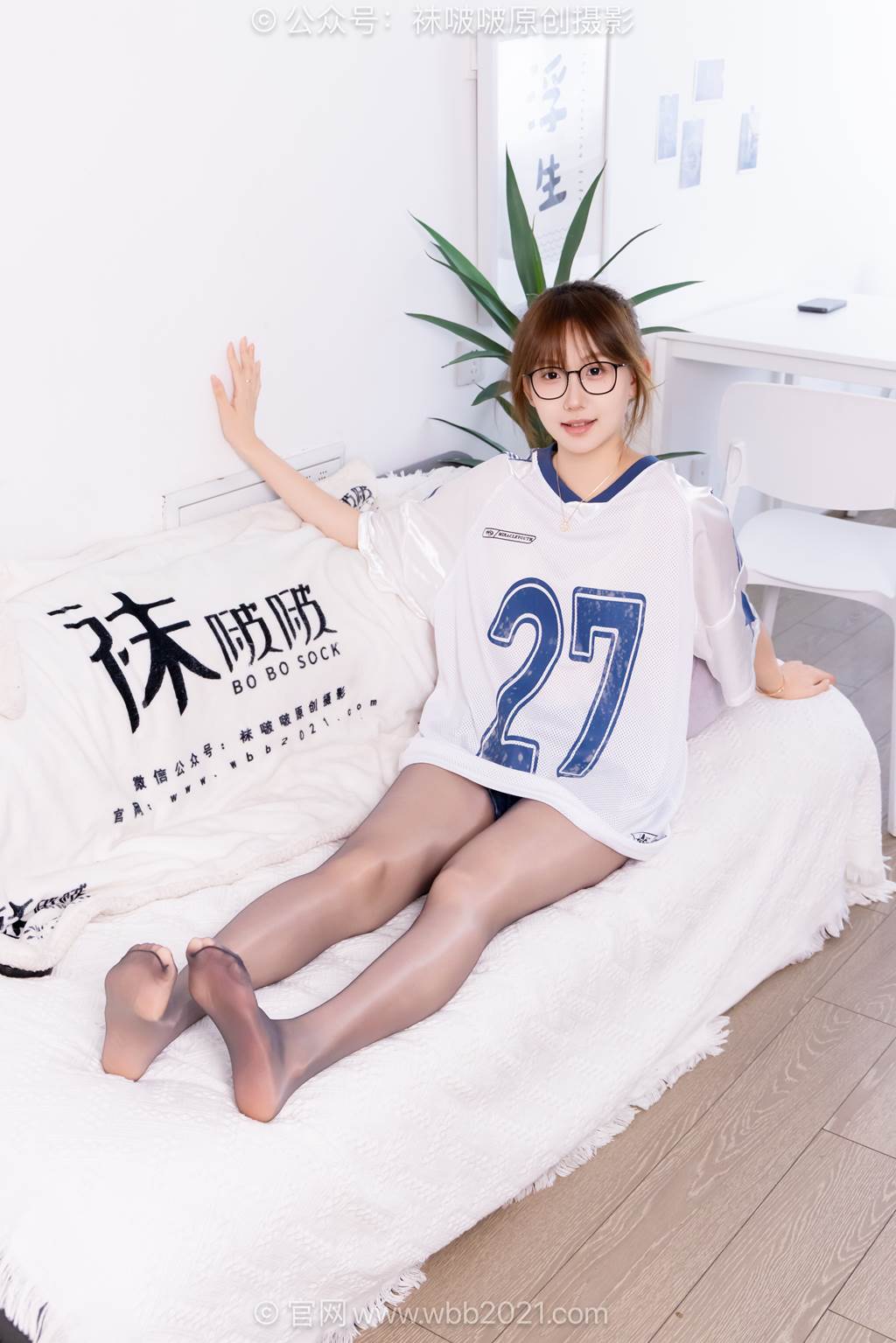 图片[27]-[BoBoSocks袜啵啵]NO.590 香菜-板鞋、短白棉袜、油亮薄黑丝、分体牛仔裤[113P] – 速更版-美库