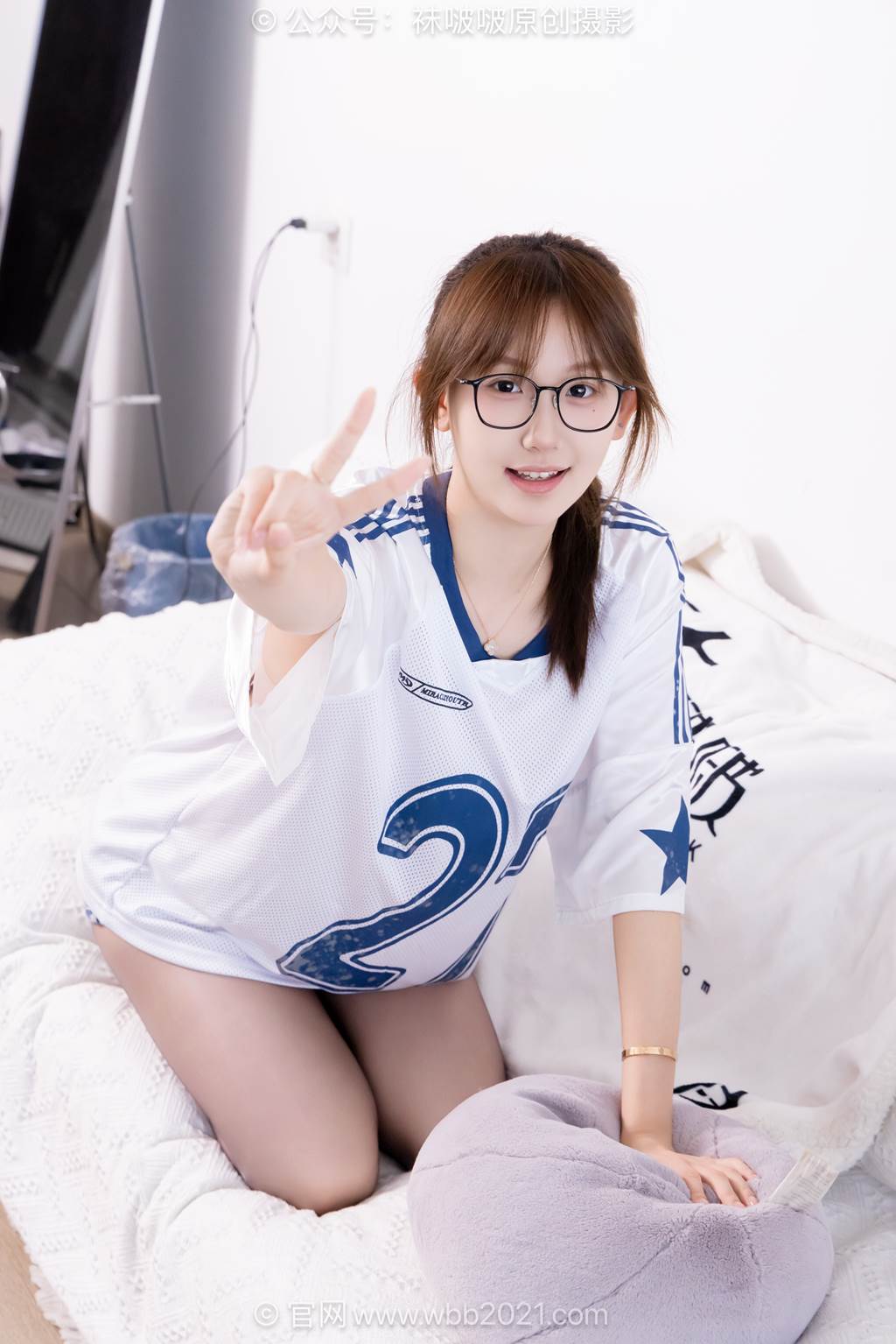 图片[44]-[BoBoSocks袜啵啵]NO.590 香菜-板鞋、短白棉袜、油亮薄黑丝、分体牛仔裤[113P] – 速更版-美库