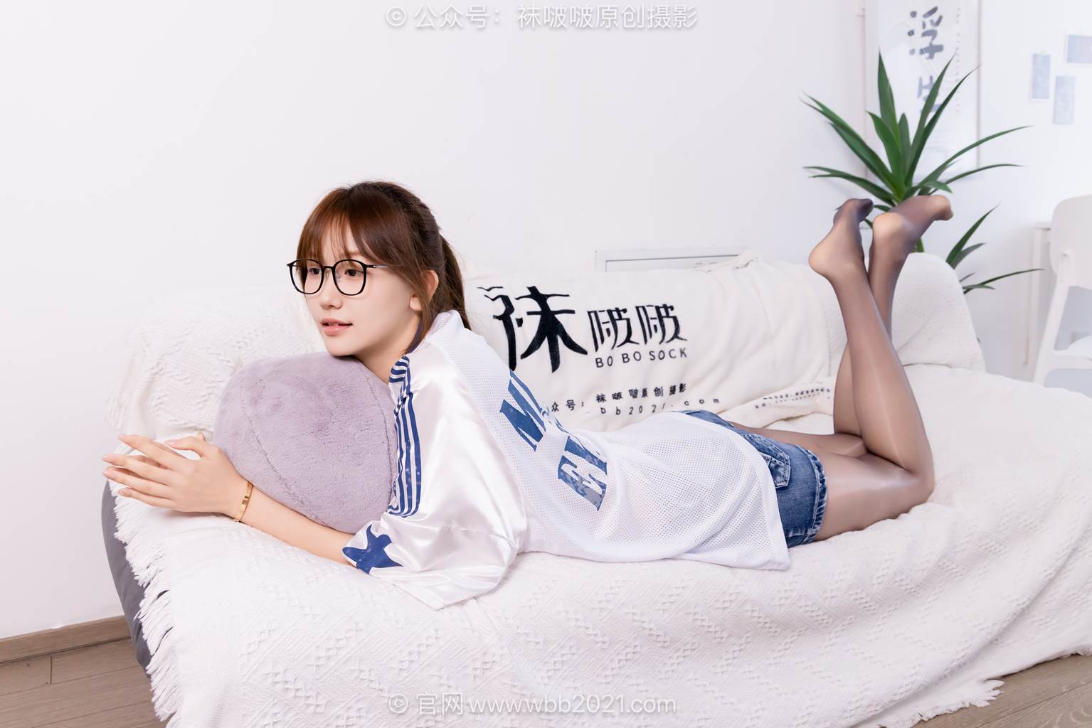图片[49]-[BoBoSocks袜啵啵]NO.590 香菜-板鞋、短白棉袜、油亮薄黑丝、分体牛仔裤[113P] – 速更版-美库