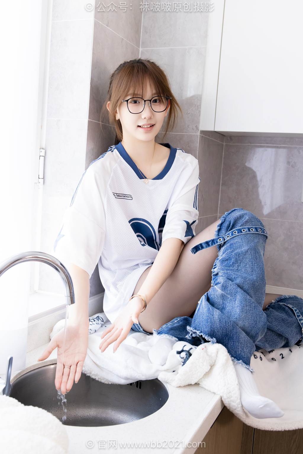 图片[106]-[BoBoSocks袜啵啵]NO.590 香菜-板鞋、短白棉袜、油亮薄黑丝、分体牛仔裤[113P] – 速更版-美库