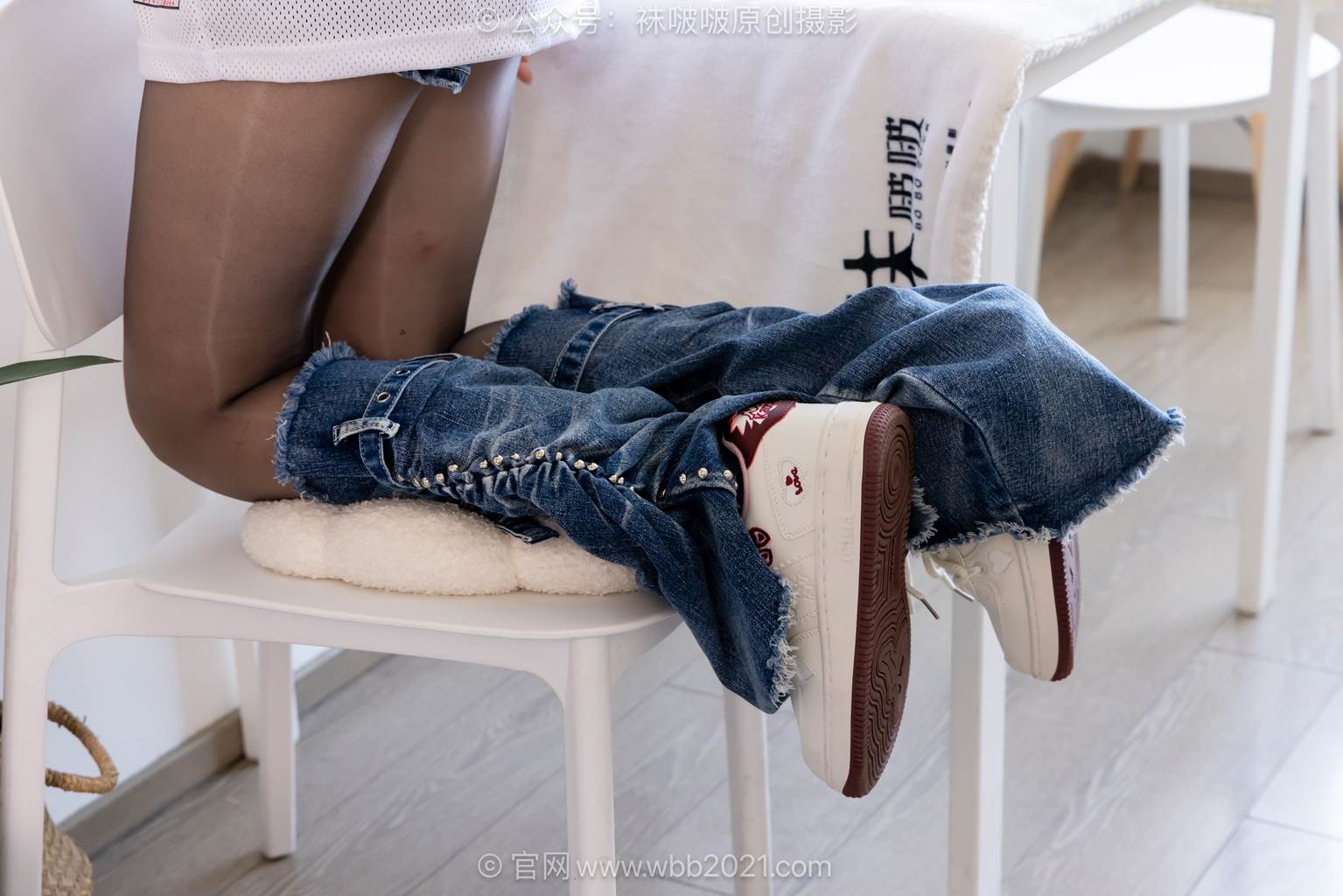 图片[107]-[BoBoSocks袜啵啵]NO.590 香菜-板鞋、短白棉袜、油亮薄黑丝、分体牛仔裤[113P] – 速更版-美库