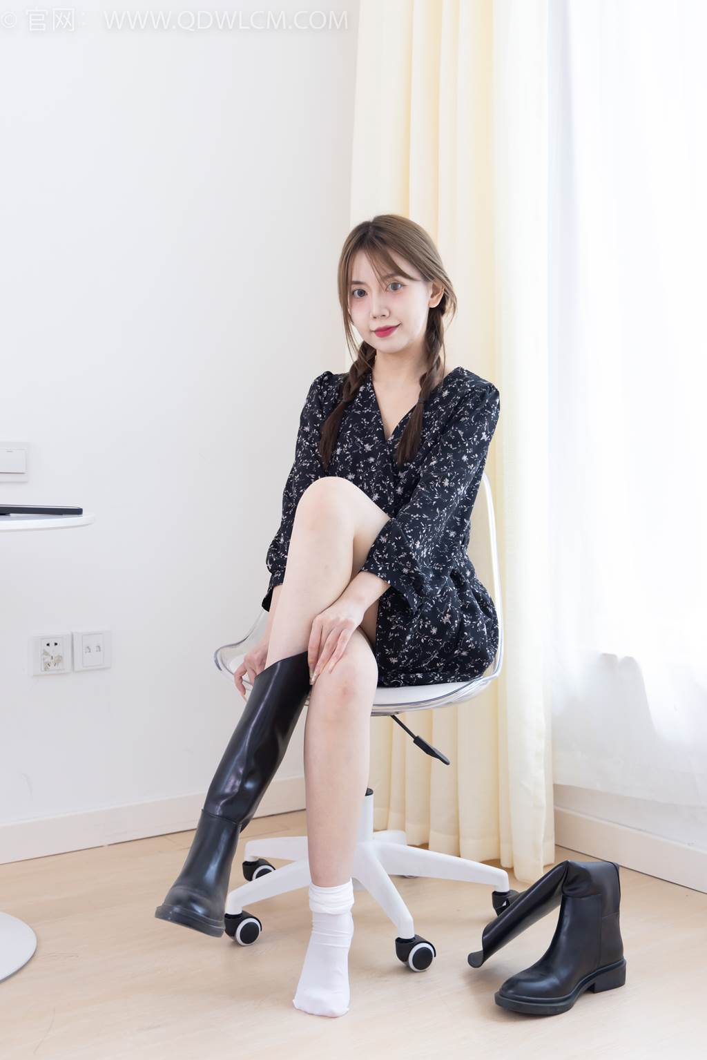 图片[31]-物恋传媒 NO.2435 小曦-长靴、高跟鞋、过膝袜[135P] – 速更版-美库