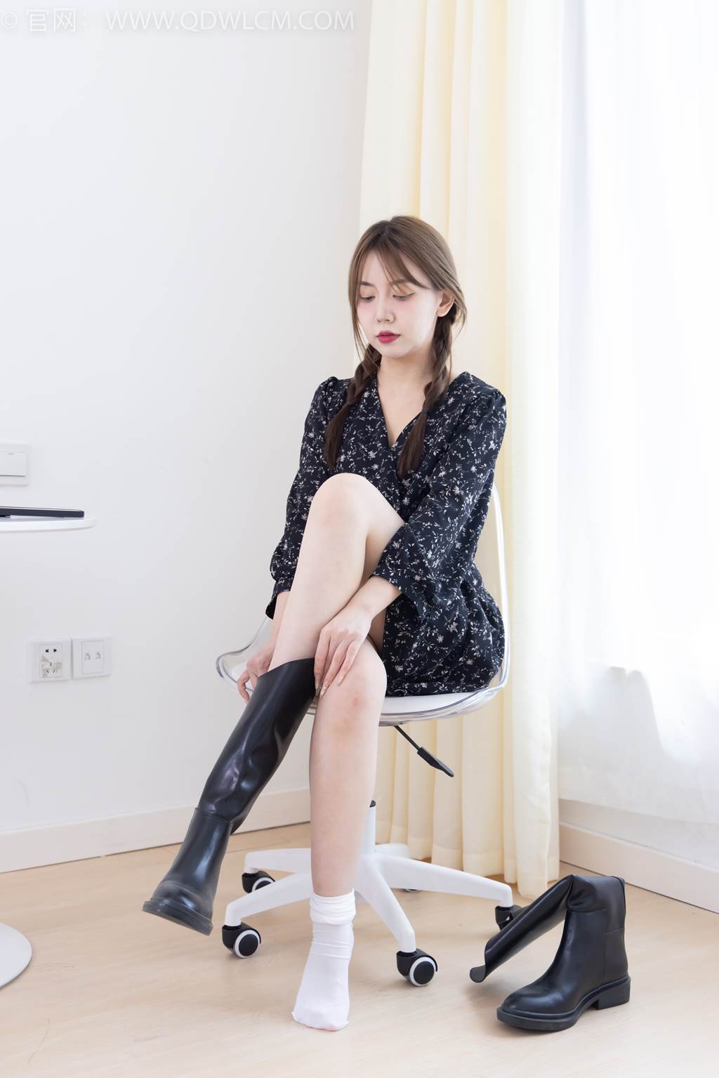 图片[41]-物恋传媒 NO.2435 小曦-长靴、高跟鞋、过膝袜[135P] – 速更版-美库