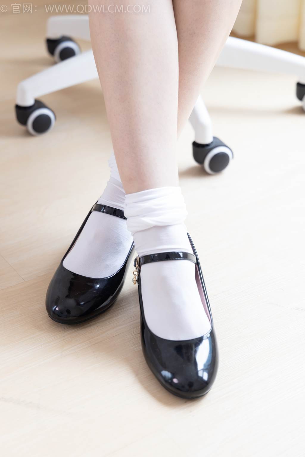 图片[93]-物恋传媒 NO.2435 小曦-长靴、高跟鞋、过膝袜[135P] – 速更版-美库