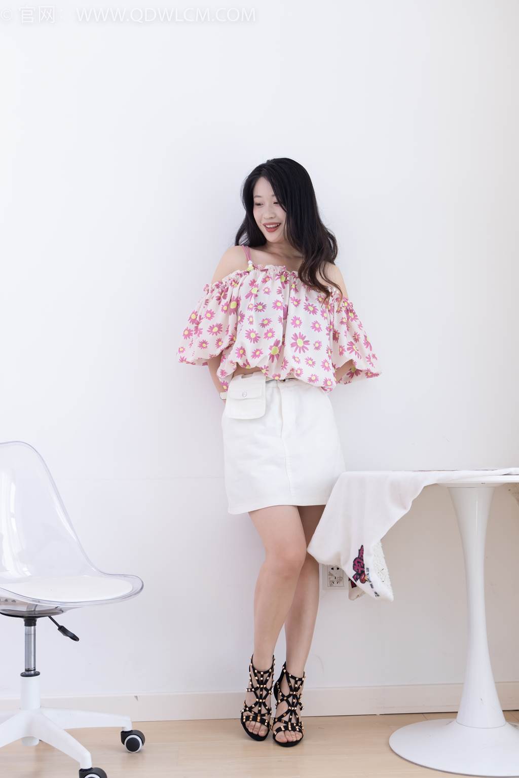 图片[70]-物恋传媒 NO.2437 小紫-两双高跟凉鞋、薄肉丝、裸足[123P] – 速更版-美库