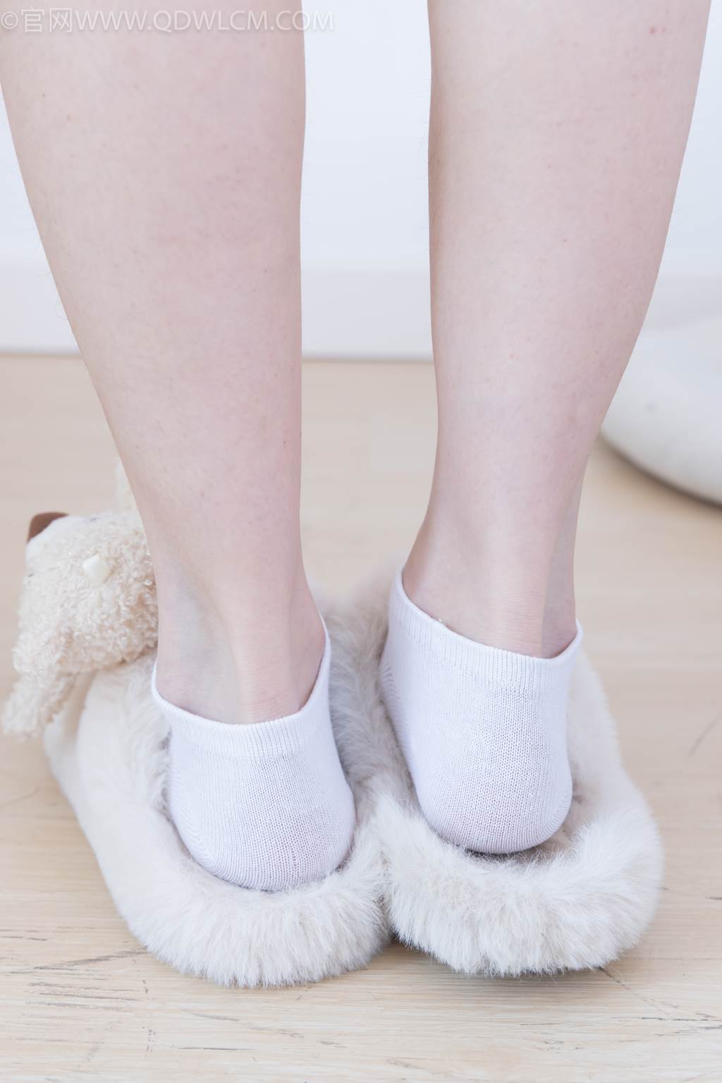 图片[117]-物恋传媒 NO.2439 菜菜-拖鞋、白棉袜[121P] – 速更版-美库