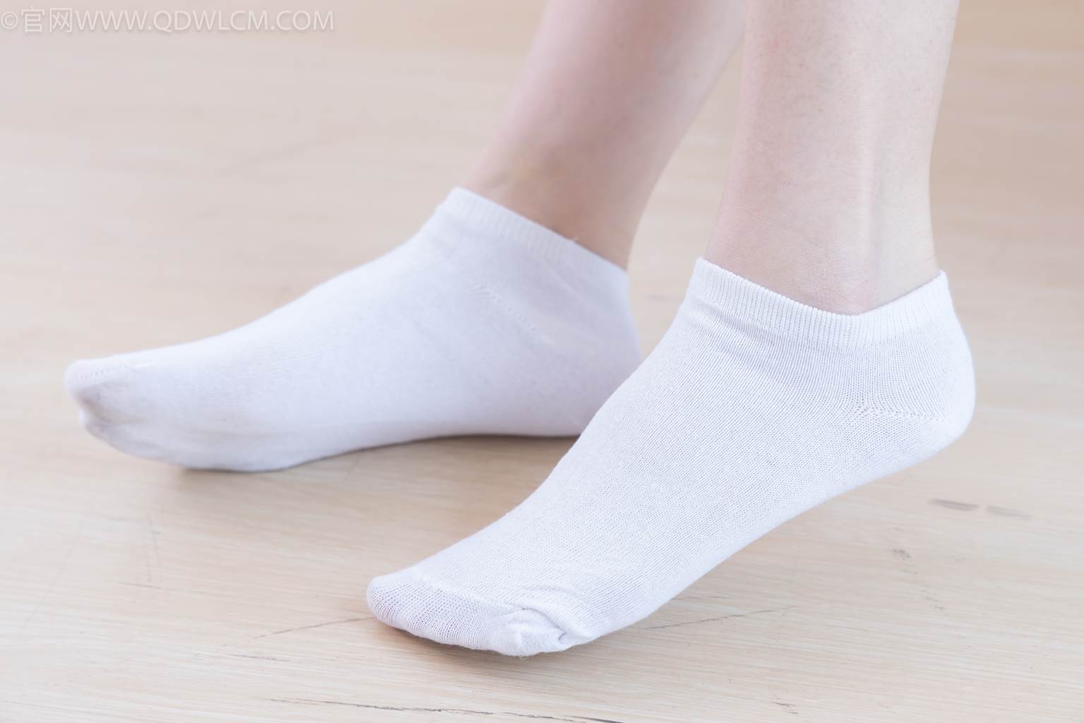 图片[122]-物恋传媒 NO.2439 菜菜-拖鞋、白棉袜[121P] – 速更版-美库