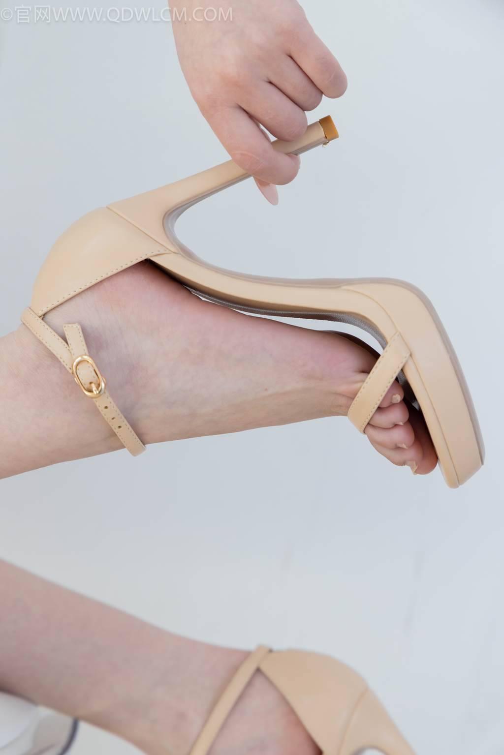 图片[97]-物恋传媒 NO.2440 闪闪-高跟凉鞋、薄白丝[133P] – 速更版-美库