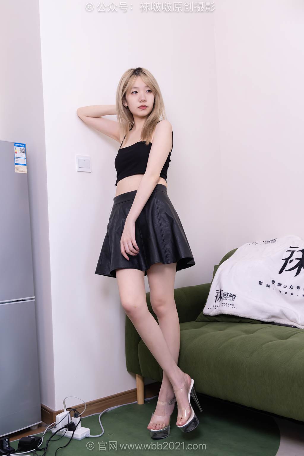 图片[115]-[BoBoSocks袜啵啵]NO.592 小甜豆-高跟鞋、高跟凉鞋、油亮薄肉丝、油亮薄黑丝、裸足[175P] – 速更版-美库