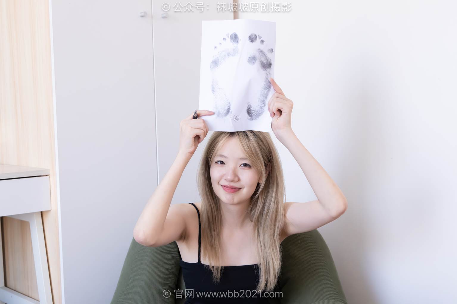 图片[155]-[BoBoSocks袜啵啵]NO.592 小甜豆-高跟鞋、高跟凉鞋、油亮薄肉丝、油亮薄黑丝、裸足[175P] – 速更版-美库