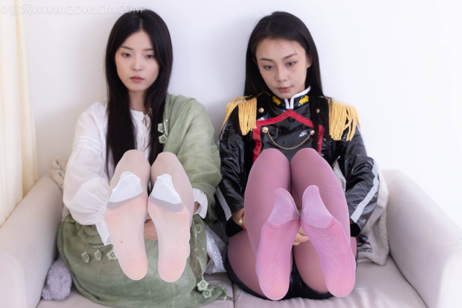图片[16]-物恋传媒 NO.2442 茯苓&岚岚-高跟鞋、短靴、薄粉丝、薄白丝套薄灰丝[164P] – 速更版-美库