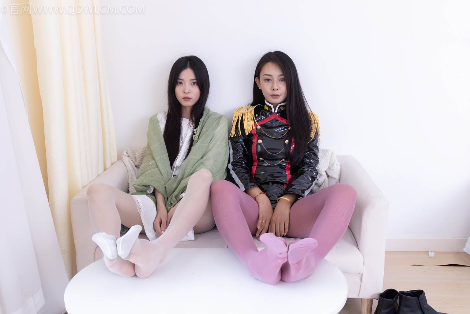 图片[25]-物恋传媒 NO.2442 茯苓&岚岚-高跟鞋、短靴、薄粉丝、薄白丝套薄灰丝[164P] – 速更版-美库