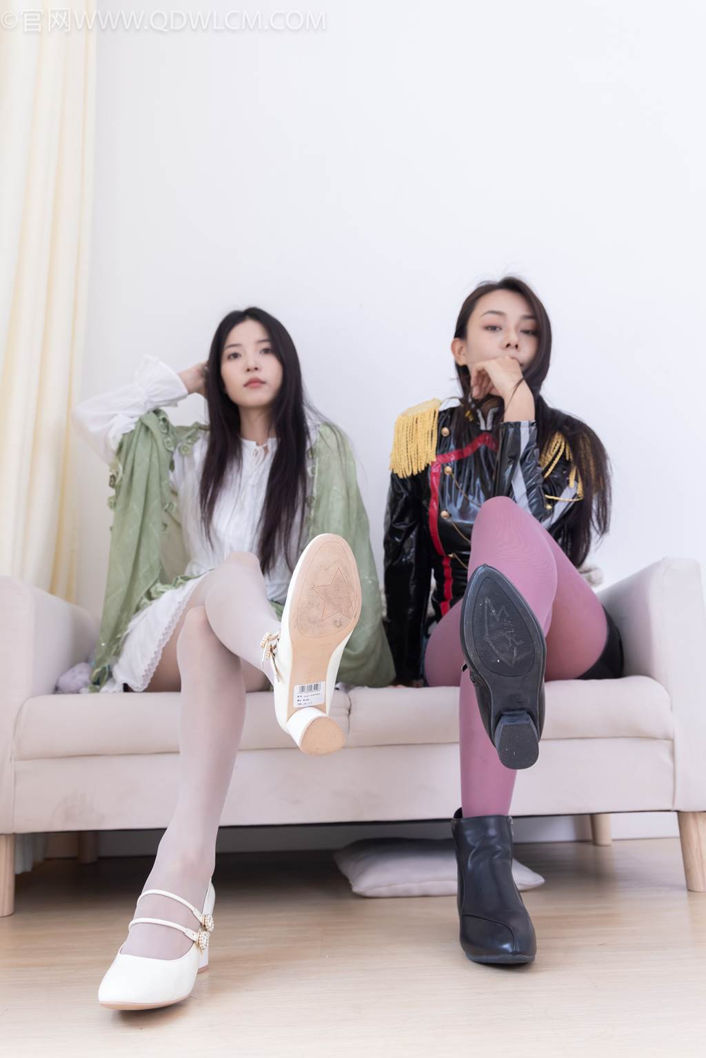 图片[30]-物恋传媒 NO.2442 茯苓&岚岚-高跟鞋、短靴、薄粉丝、薄白丝套薄灰丝[164P] – 速更版-美库