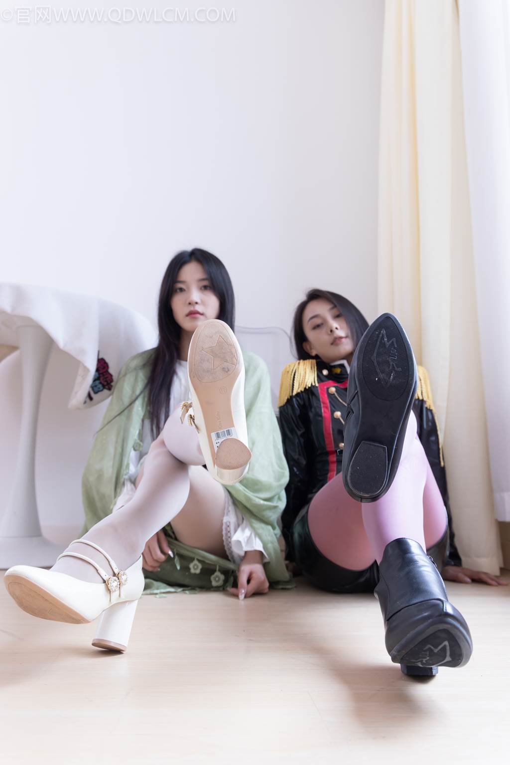 图片[46]-物恋传媒 NO.2442 茯苓&岚岚-高跟鞋、短靴、薄粉丝、薄白丝套薄灰丝[164P] – 速更版-美库