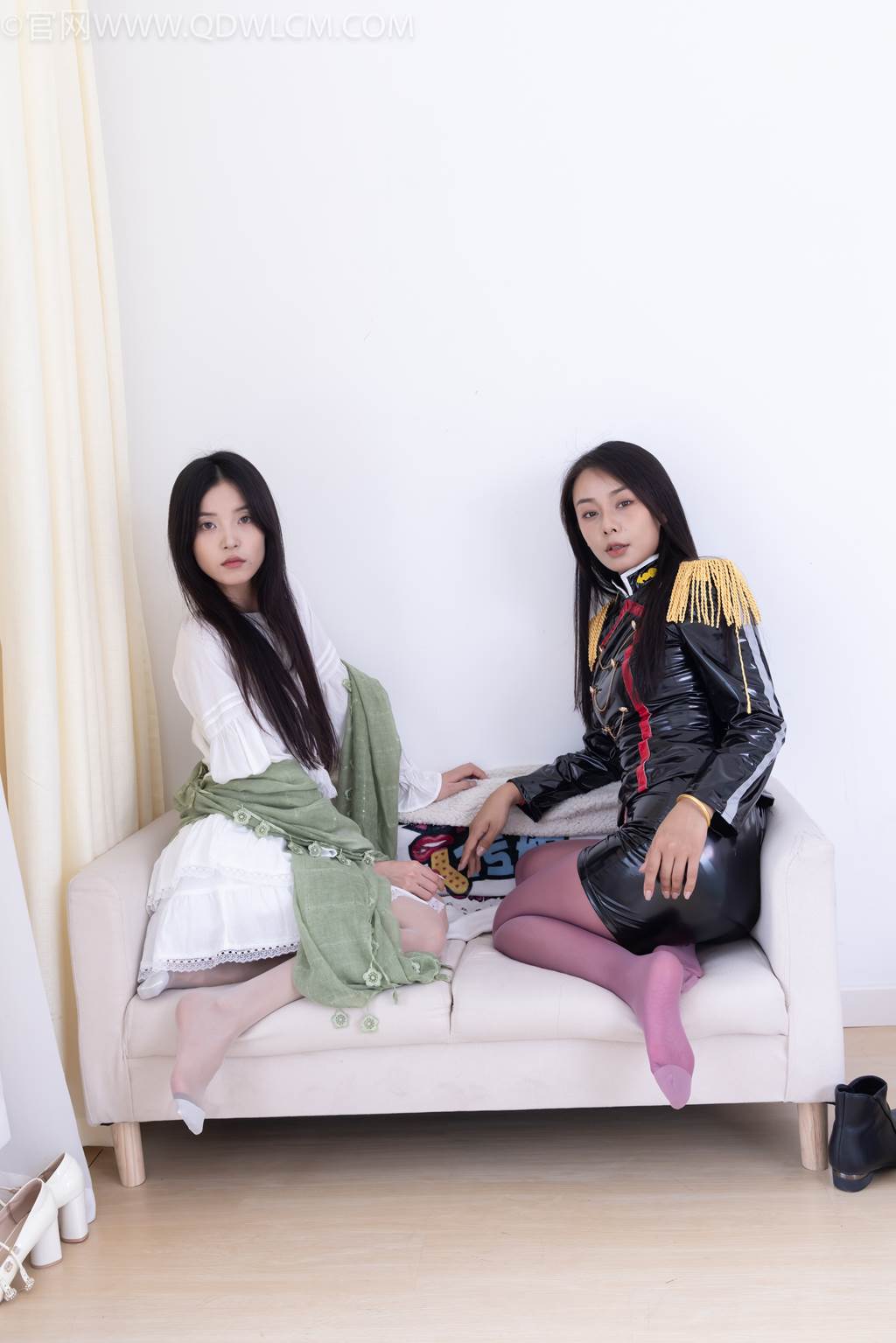 图片[162]-物恋传媒 NO.2442 茯苓&岚岚-高跟鞋、短靴、薄粉丝、薄白丝套薄灰丝[164P] – 速更版-美库