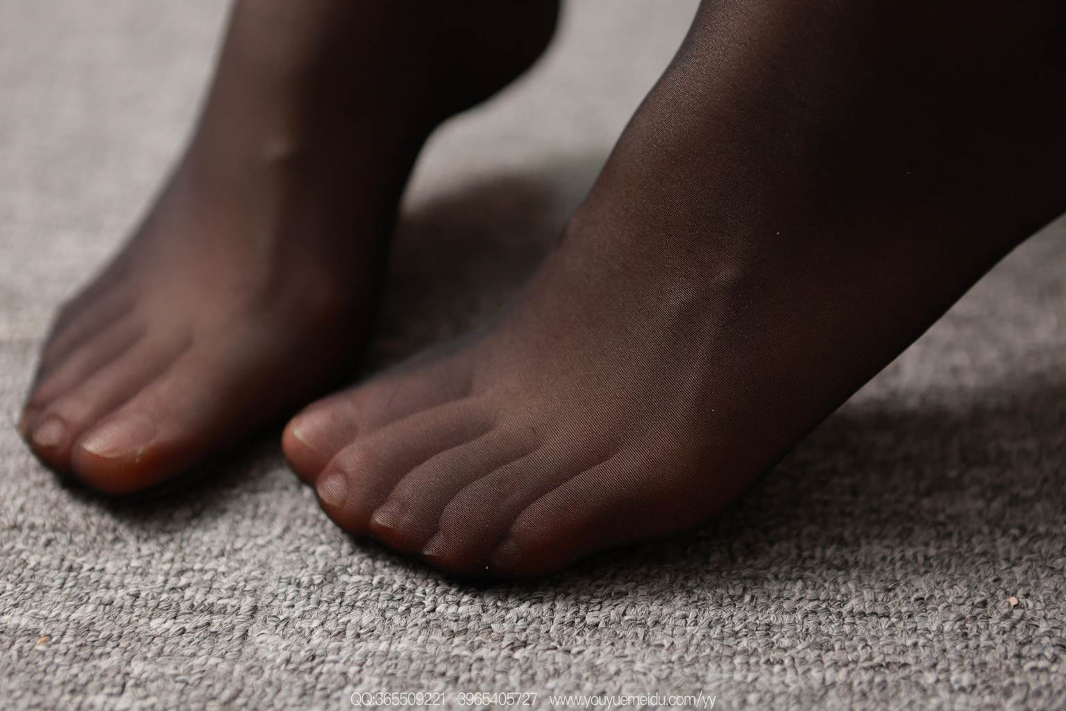 图片[21]-[IESS异思趣向] 2025.08.20 丝享家2136：小婕《酒红穿搭》[89P] – 速更版-美库