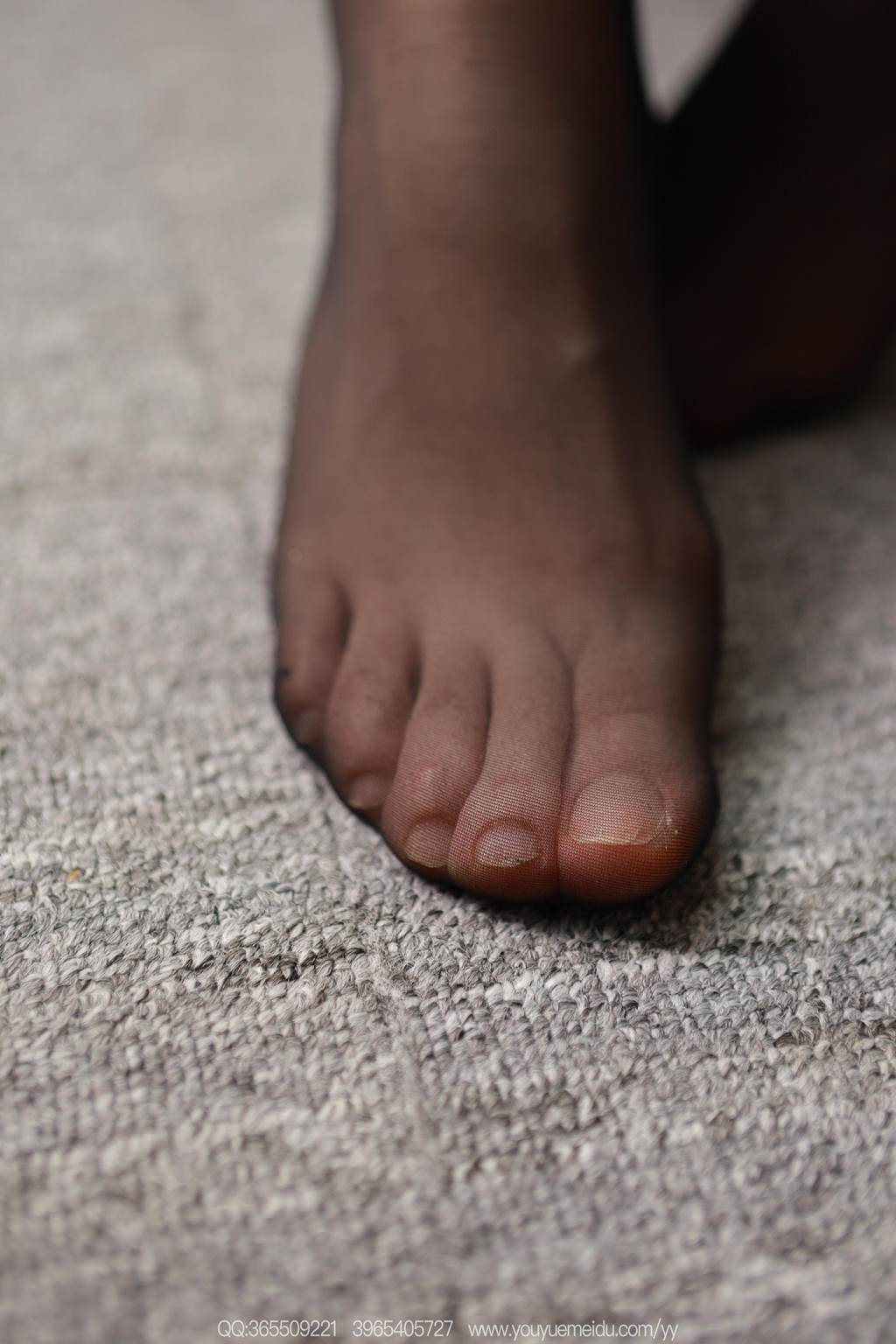 图片[22]-[IESS异思趣向] 2025.08.20 丝享家2136：小婕《酒红穿搭》[89P] – 速更版-美库