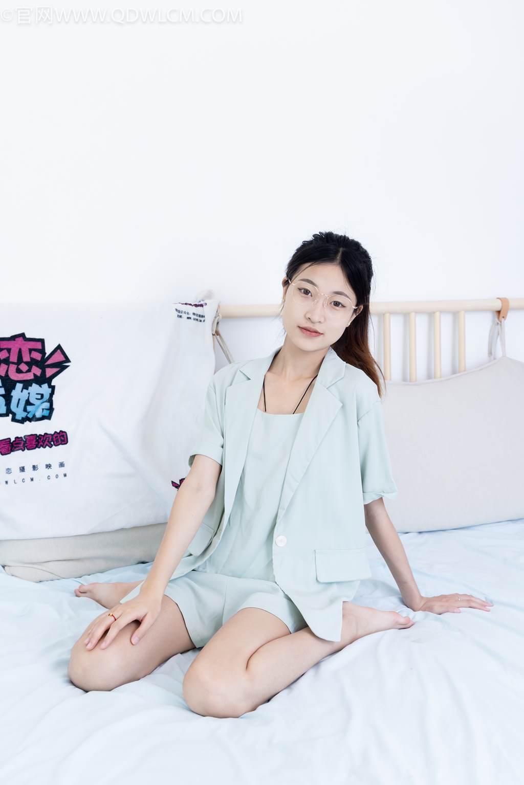 图片[51]-物恋传媒 NO.2444 小夏-三双高跟鞋、薄肉丝、裸足[143P] – 速更版-美库