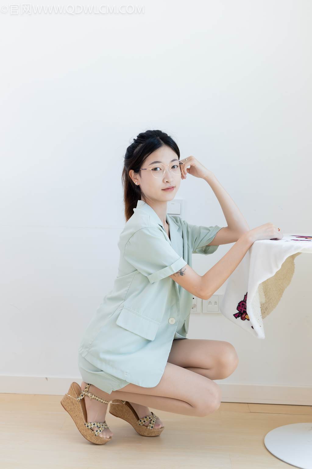 图片[75]-物恋传媒 NO.2444 小夏-三双高跟鞋、薄肉丝、裸足[143P] – 速更版-美库