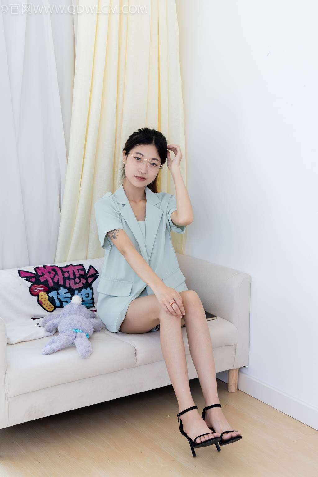 图片[135]-物恋传媒 NO.2444 小夏-三双高跟鞋、薄肉丝、裸足[143P] – 速更版-美库