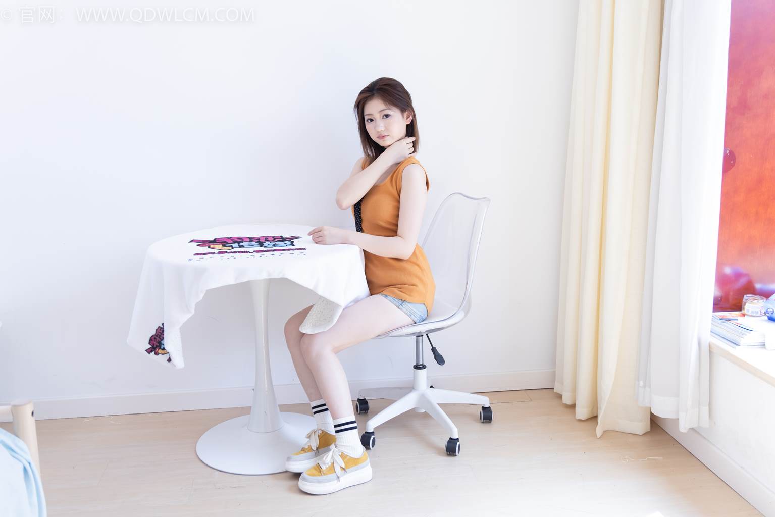 图片[36]-物恋传媒 NO.2445 松松-帆布鞋、白棉袜、裸足[104P] – 速更版-美库