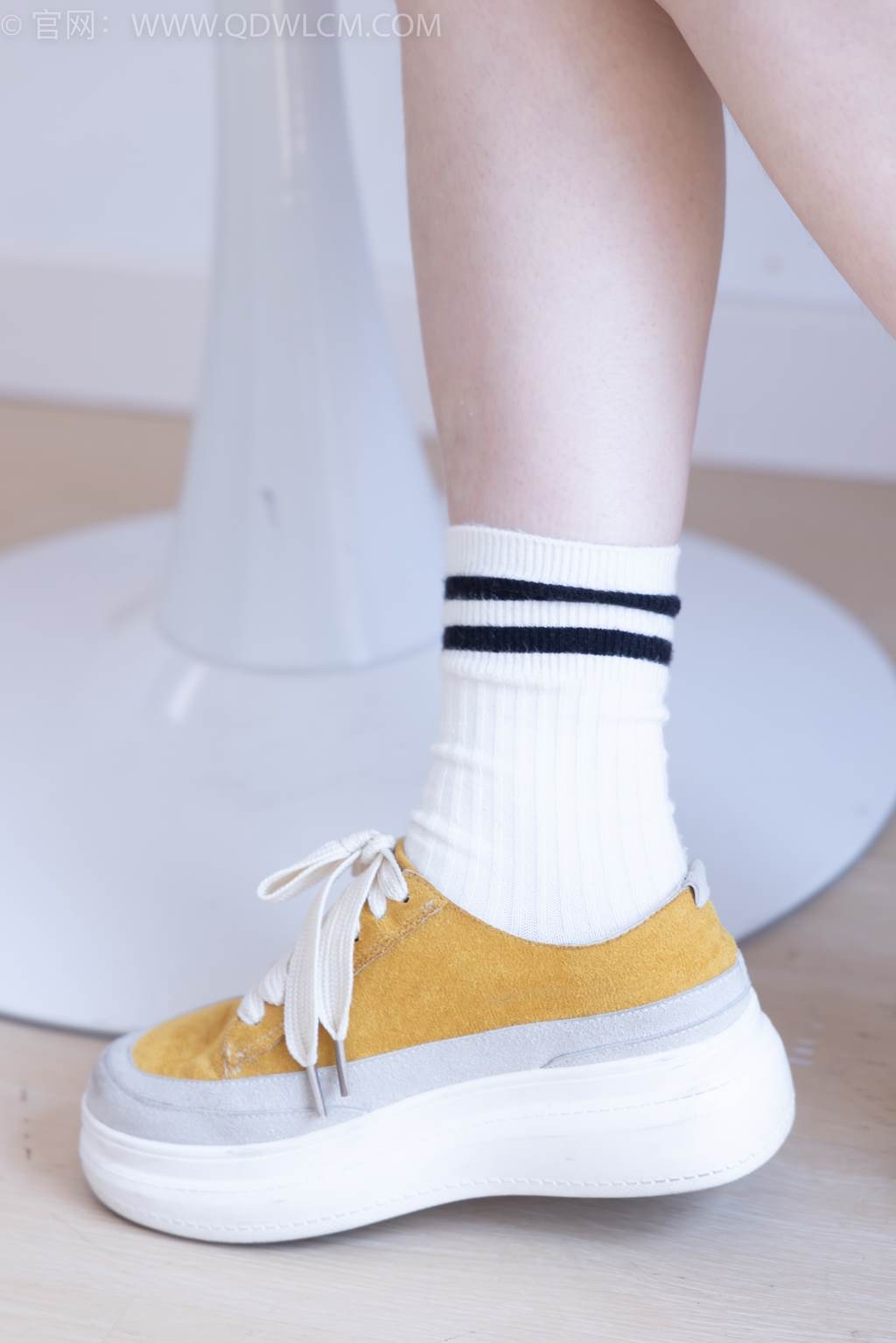 图片[56]-物恋传媒 NO.2445 松松-帆布鞋、白棉袜、裸足[104P] – 速更版-美库