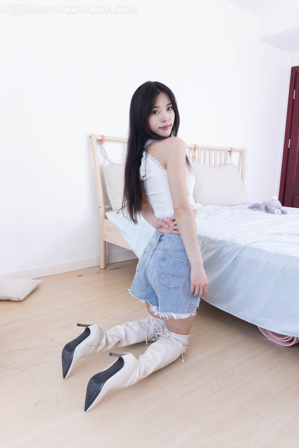 图片[35]-物恋传媒 NO.2447 茯苓-高跟长靴、白棉袜、裸足[141P] – 速更版-美库