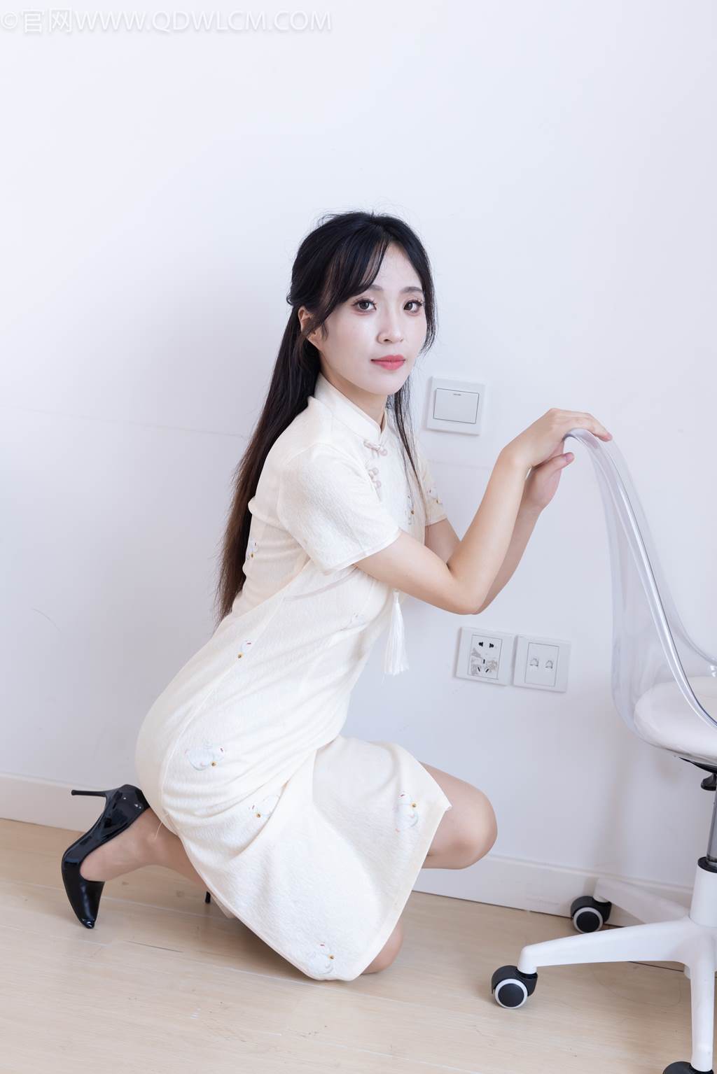 图片[28]-物恋传媒 NO.2448 辣辣-旗袍、高跟鞋、薄肉丝[135P] – 速更版-美库