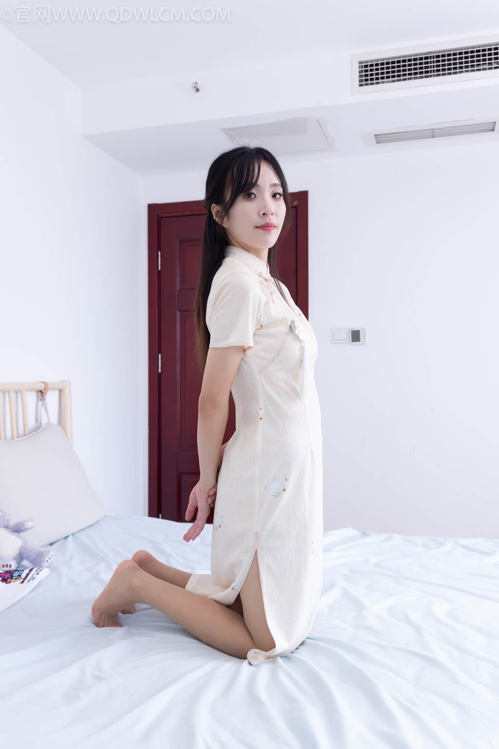 图片[35]-物恋传媒 NO.2448 辣辣-旗袍、高跟鞋、薄肉丝[135P] – 速更版-美库